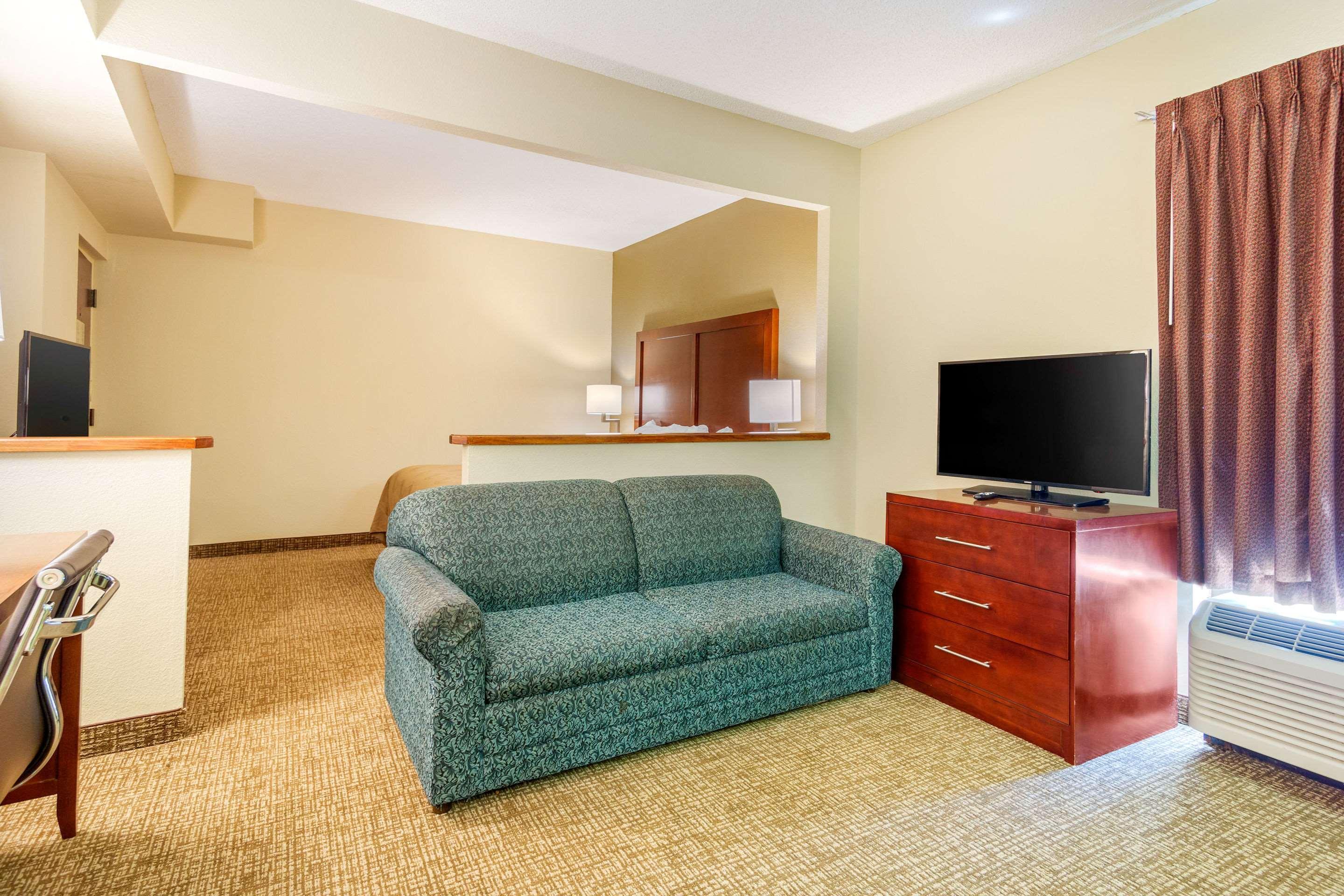 Quality Inn & Suites Olde Town Портсмут Екстер'єр фото