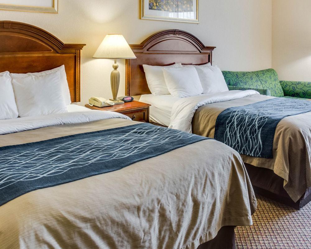 Quality Inn & Suites Olde Town Портсмут Екстер'єр фото
